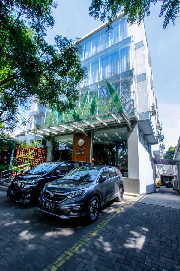 Ivory Hotel Bandung Exterior foto